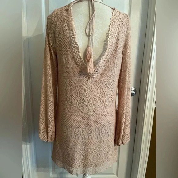 Nude / Light Pink Lace‎ Dress - Picture 6 of 12